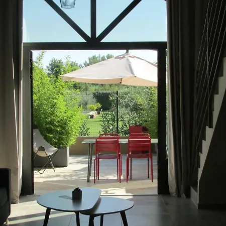 Le Mazet Des Chutes Villa Graveson Exterior photo